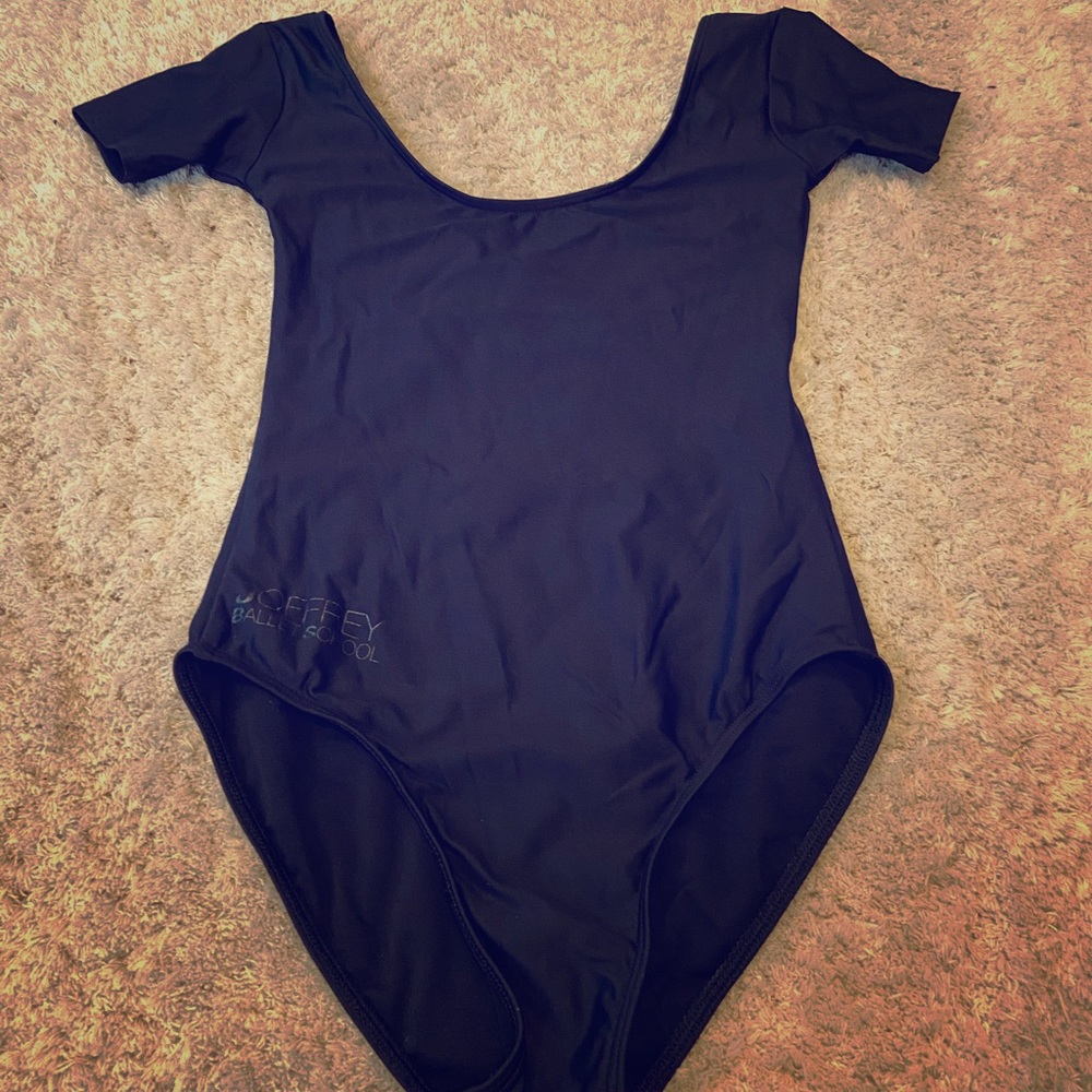 Leotard short sleeves xs high cut legs wear moi